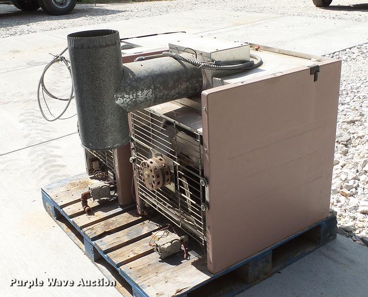 image for item DE4842 (2) Reznor natural gas furnaces