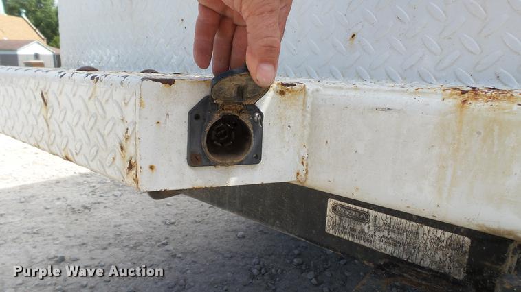 image for item DE4852 2009 Chevrolet Silverado 2500HD Ext. Cab utility bed  pickup truck