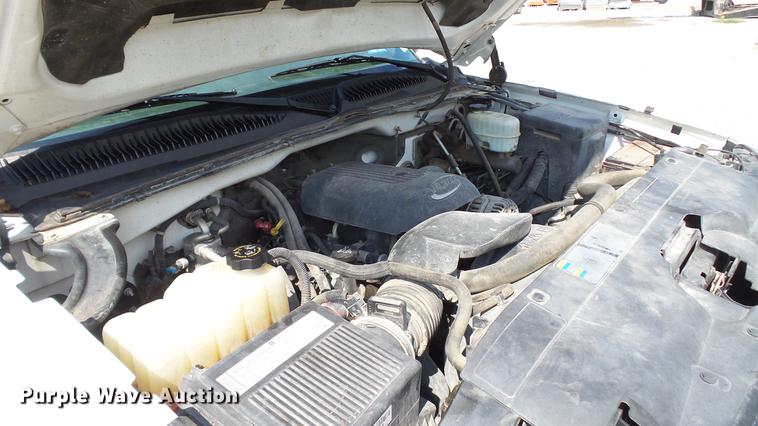 image for item DE4853 2006 Chevrolet Silverado 2500HD pickup truck