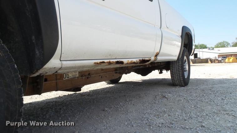 image for item DE4853 2006 Chevrolet Silverado 2500HD pickup truck