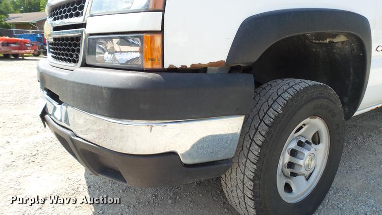 image for item DE4853 2006 Chevrolet Silverado 2500HD pickup truck
