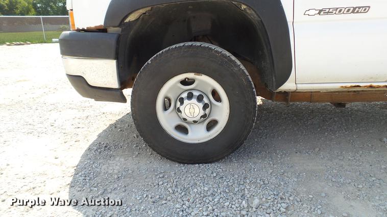 image for item DE4853 2006 Chevrolet Silverado 2500HD pickup truck