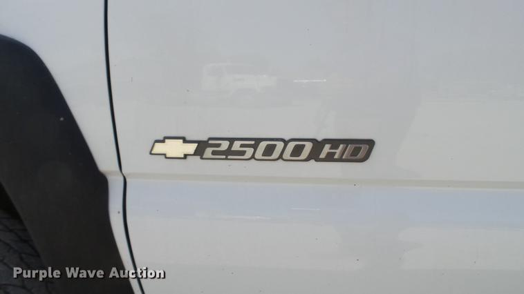 image for item DE4853 2006 Chevrolet Silverado 2500HD pickup truck