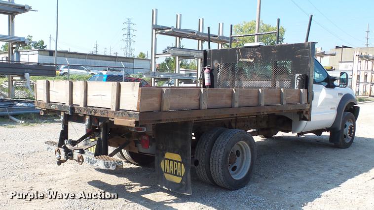 image for item DE4855 2005 Ford F550 Super Duty XL flatbed truck