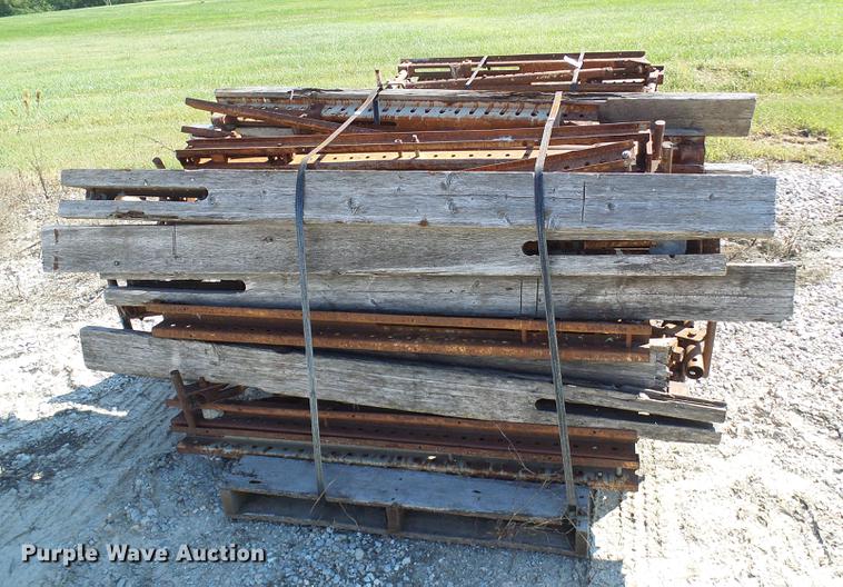 image for item DE5235 Bridge over hang jacks and boards