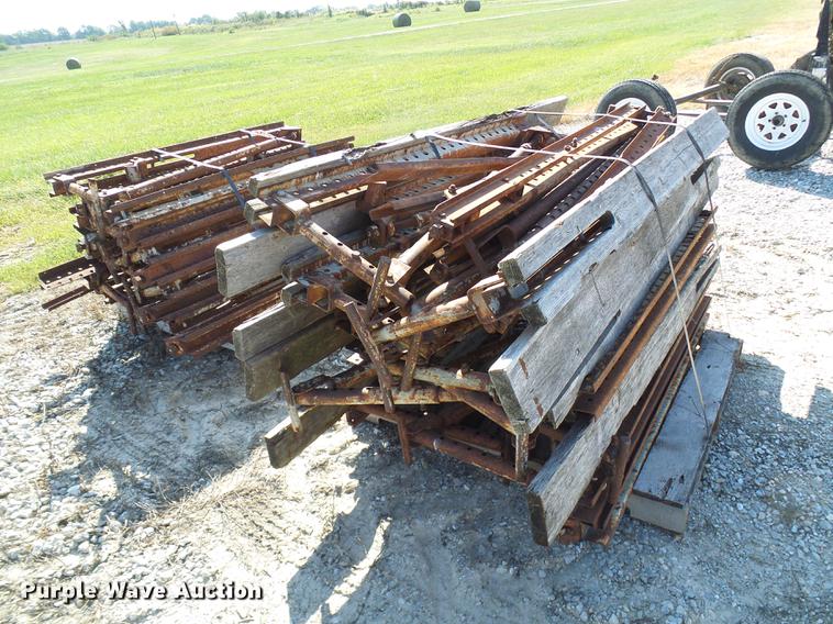 image for item DE5235 Bridge over hang jacks and boards