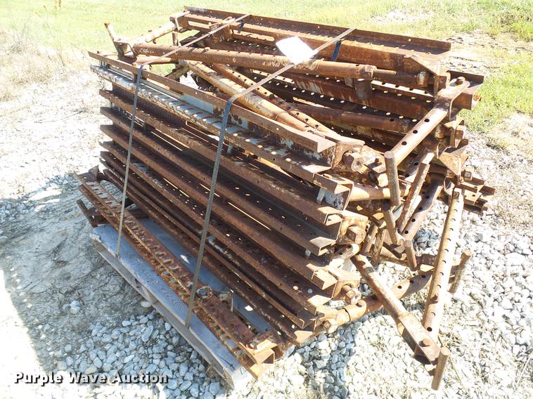 image for item DE5235 Bridge over hang jacks and boards