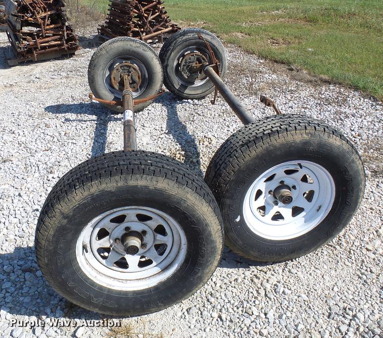 image for item DE5236 (2) axles