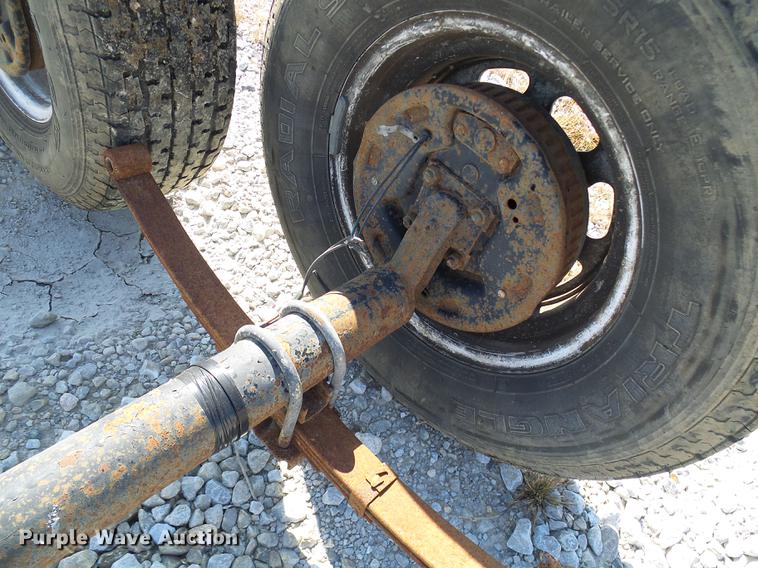 image for item DE5236 (2) axles