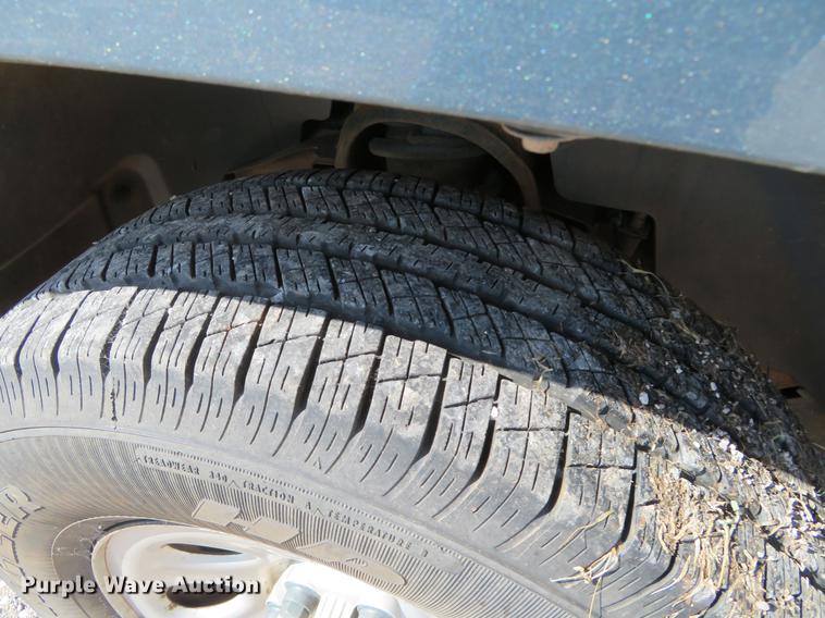 image for item DE6420 2007 Chevrolet Silverado 1500 pickup truck