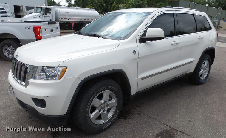 image for item DE7223 2011 Jeep Grand Cherokee SUV