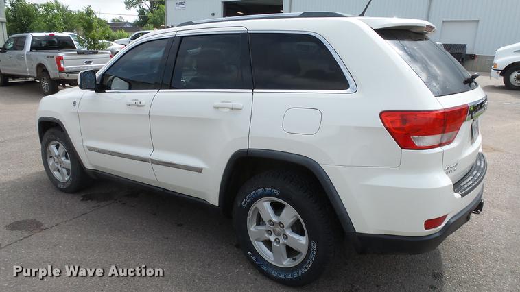 image for item DE7223 2011 Jeep Grand Cherokee SUV