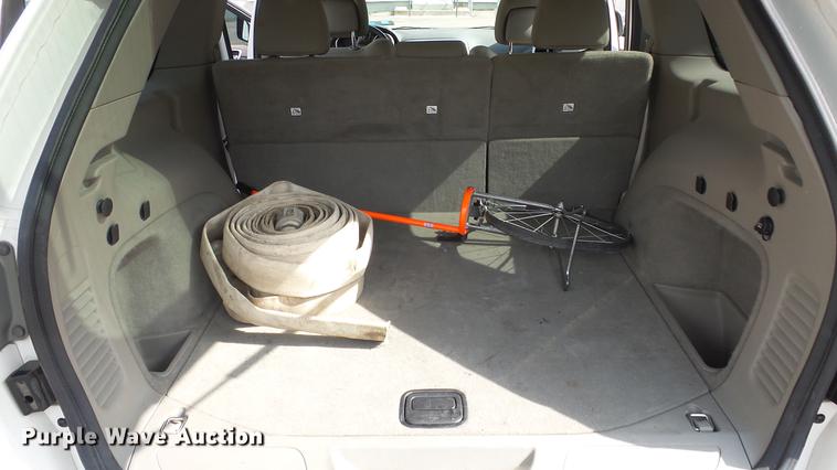 image for item DE7223 2011 Jeep Grand Cherokee SUV