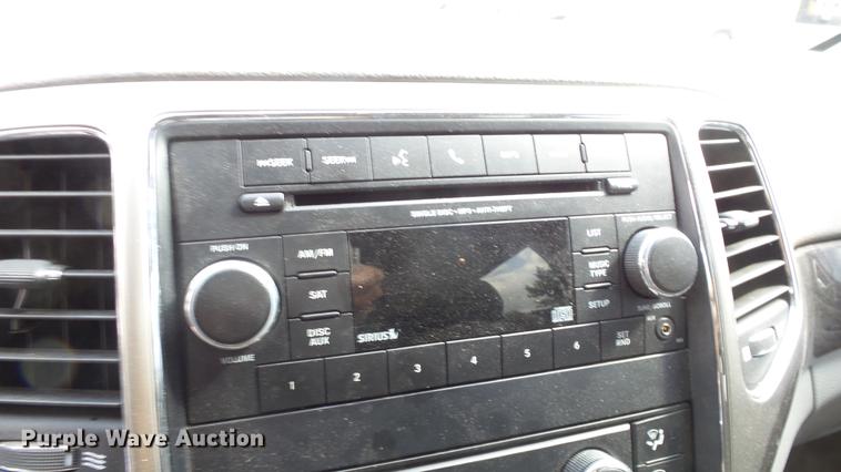 image for item DE7223 2011 Jeep Grand Cherokee SUV