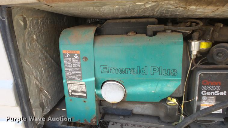 image for item DE7238 1990 Ford Fleetwood Pacer RV