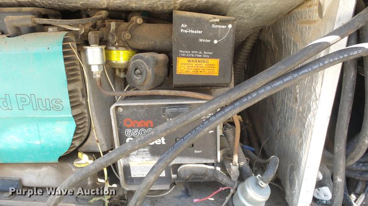 image for item DE7238 1990 Ford Fleetwood Pacer RV