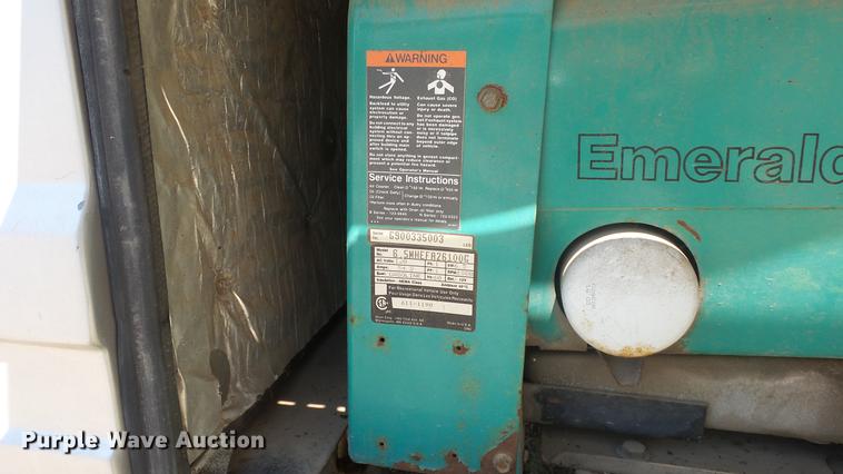 image for item DE7238 1990 Ford Fleetwood Pacer RV