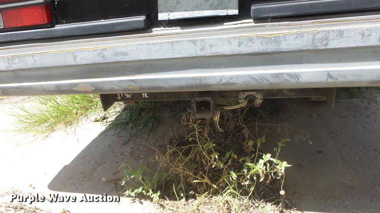 image for item DE7238 1990 Ford Fleetwood Pacer RV