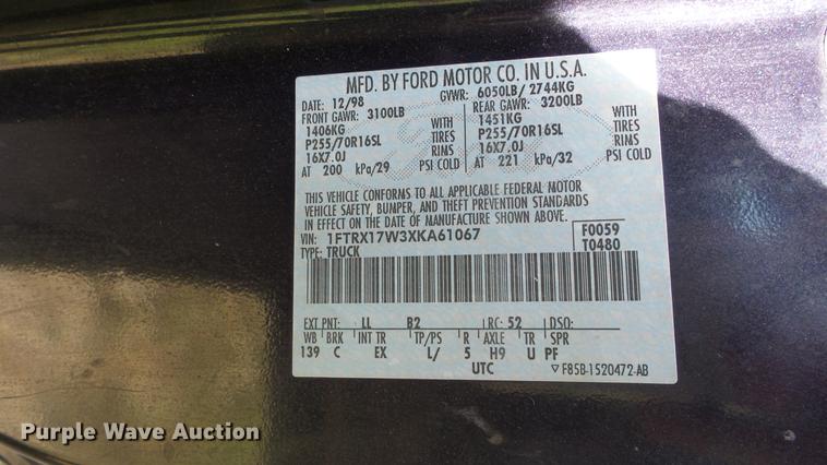 image for item DE7270 1999 Ford F150 Lariat Supercab pickup truck