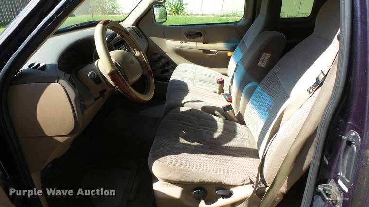 image for item DE7270 1999 Ford F150 Lariat Supercab pickup truck