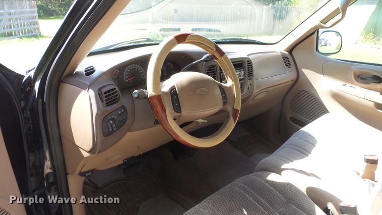 image for item DE7270 1999 Ford F150 Lariat Supercab pickup truck