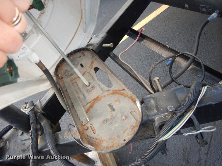 image for item DF1829 2008 Cherokee Grey Wolf camper