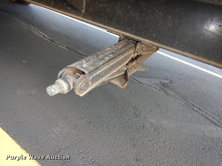 image for item DF1829 2008 Cherokee Grey Wolf camper