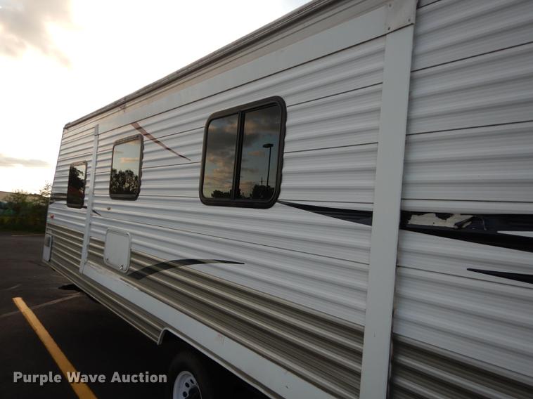 image for item DF1829 2008 Cherokee Grey Wolf camper