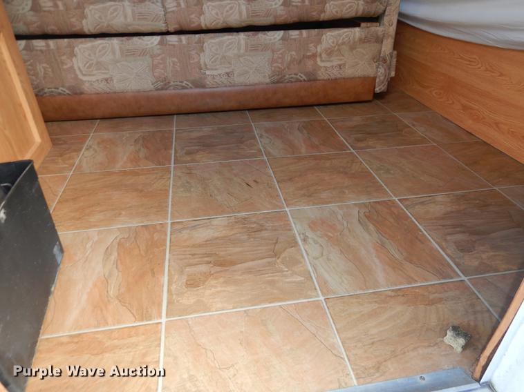 image for item DF1829 2008 Cherokee Grey Wolf camper