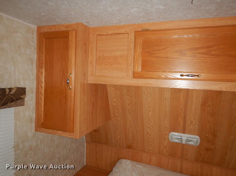 image for item DF1829 2008 Cherokee Grey Wolf camper