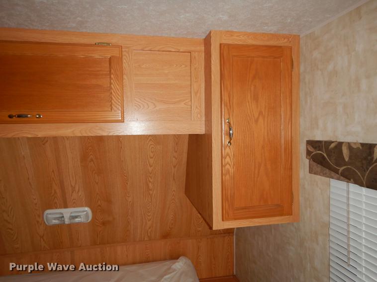 image for item DF1829 2008 Cherokee Grey Wolf camper