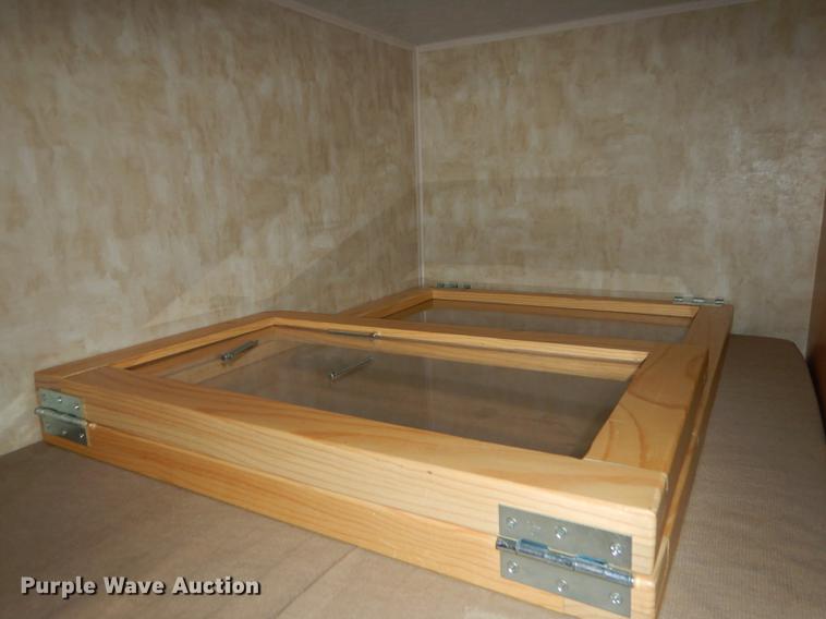 image for item DF1829 2008 Cherokee Grey Wolf camper