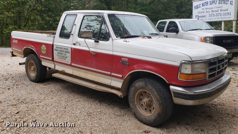 image for item DF2439 1994 Ford F150 SuperCab pickup truck