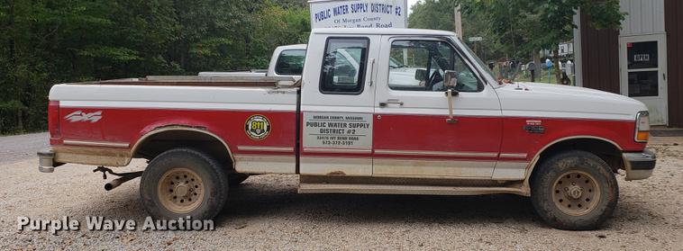 image for item DF2439 1994 Ford F150 SuperCab pickup truck