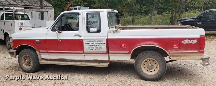 image for item DF2439 1994 Ford F150 SuperCab pickup truck