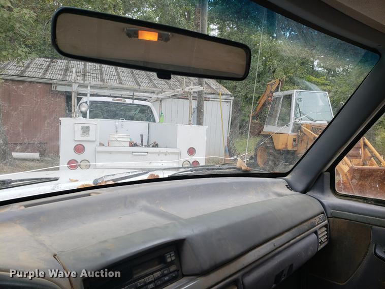 image for item DF2439 1994 Ford F150 SuperCab pickup truck