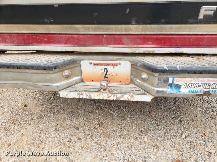 image for item DF2439 1994 Ford F150 SuperCab pickup truck