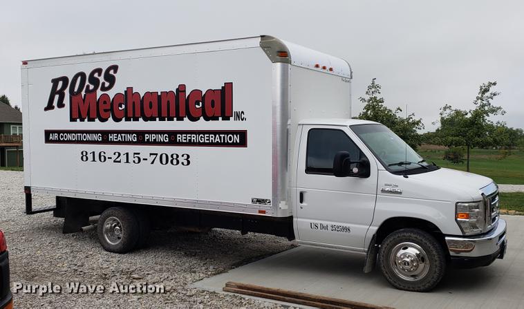 image for item DF2446 2013 Ford Econoline E450 box truck