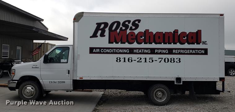 image for item DF2446 2013 Ford Econoline E450 box truck