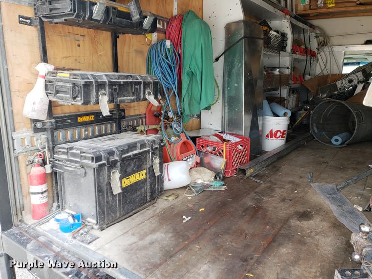 image for item DF2446 2013 Ford Econoline E450 box truck