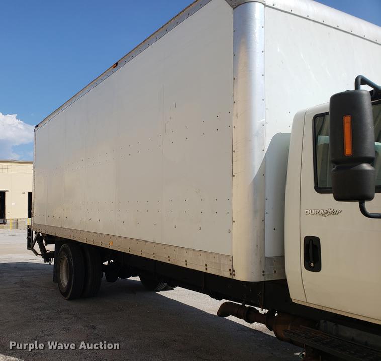 image for item DF2461 2013 International DuraStar 4300 box truck