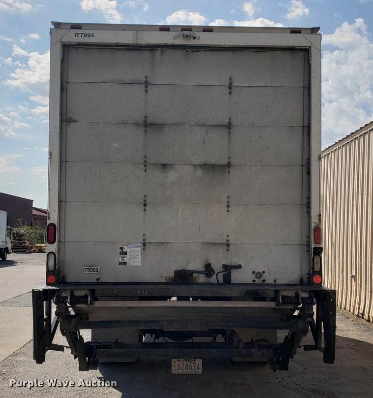 image for item DF2461 2013 International DuraStar 4300 box truck