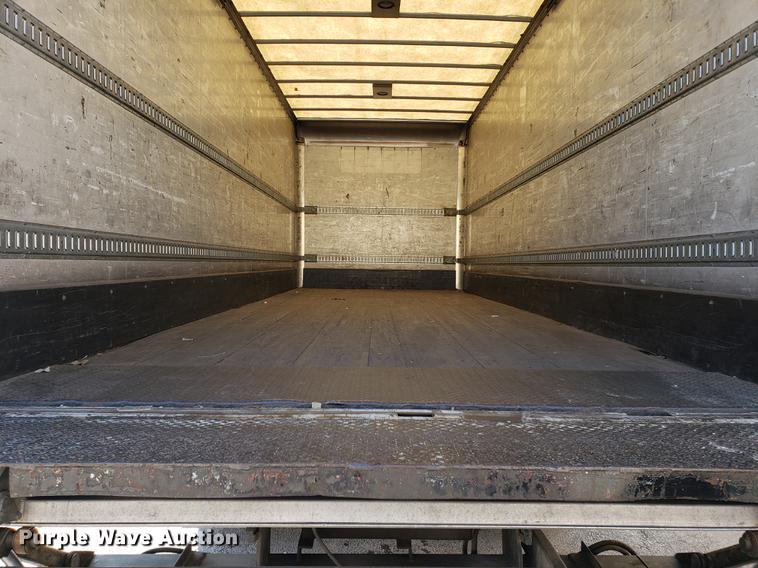 image for item DF2461 2013 International DuraStar 4300 box truck