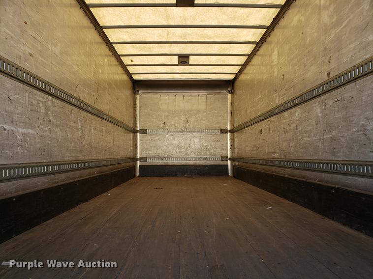 image for item DF2461 2013 International DuraStar 4300 box truck