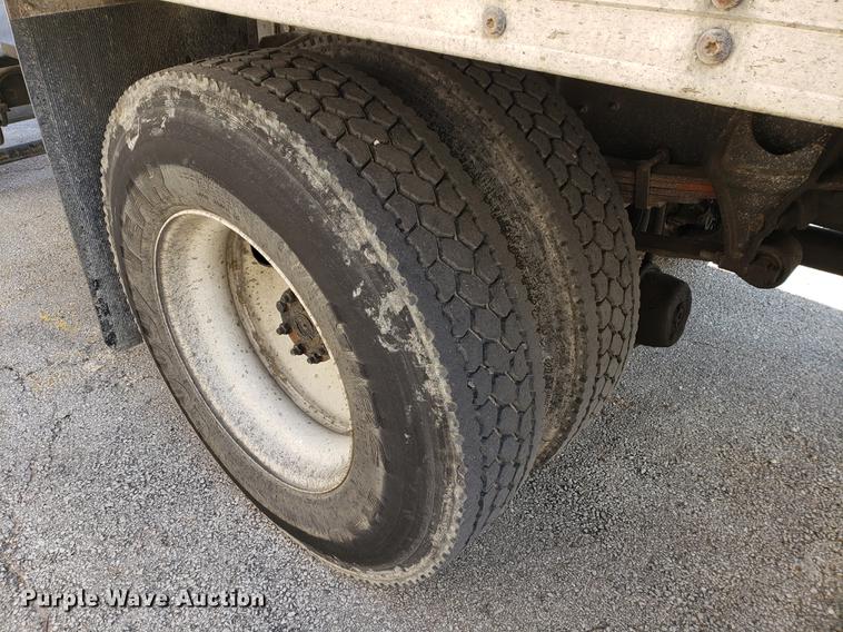 image for item DF2461 2013 International DuraStar 4300 box truck