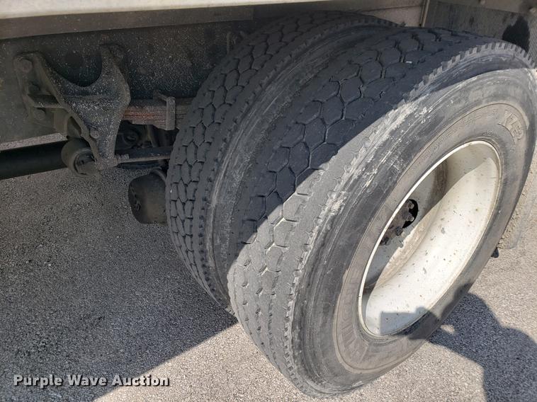 image for item DF2461 2013 International DuraStar 4300 box truck