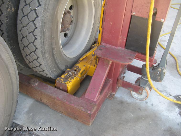 image for item DQ9688 Mohawk MP-18-006 four post mobile lift system