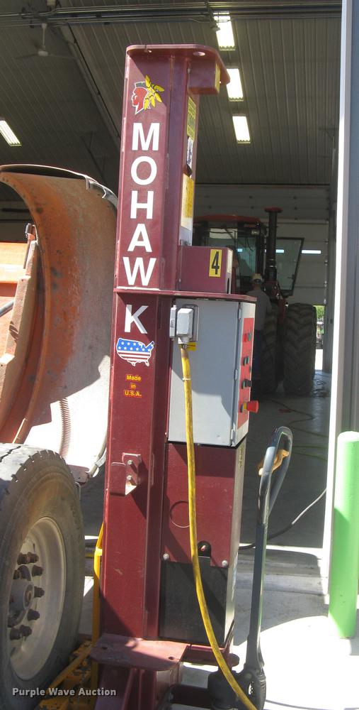 image for item DQ9688 Mohawk MP-18-006 four post mobile lift system