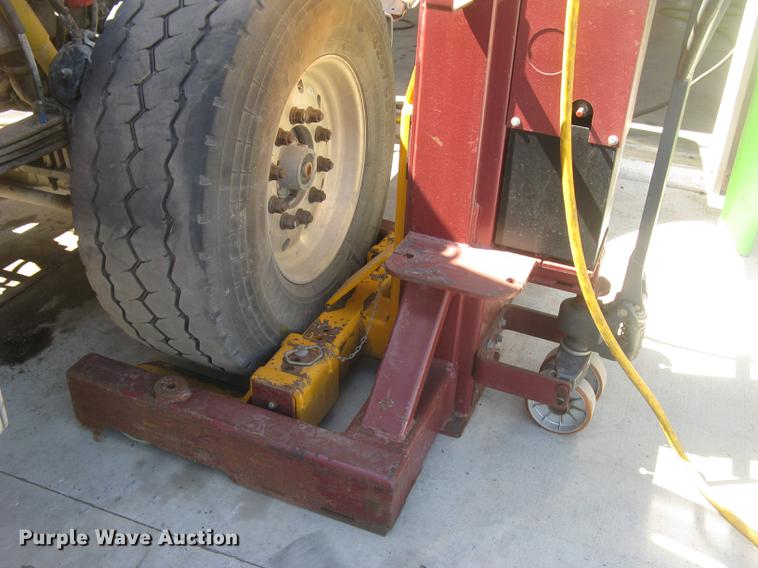 image for item DQ9688 Mohawk MP-18-006 four post mobile lift system