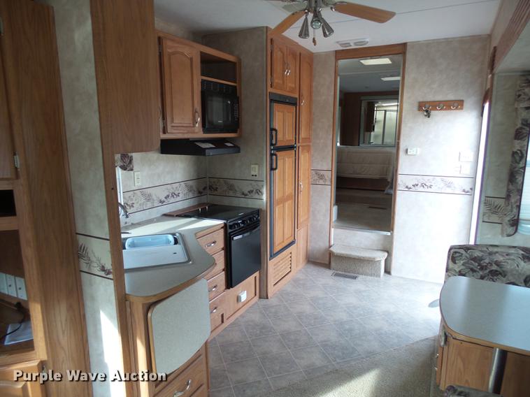 image for item DX9138 2006 Keystone Copper Canyon camper